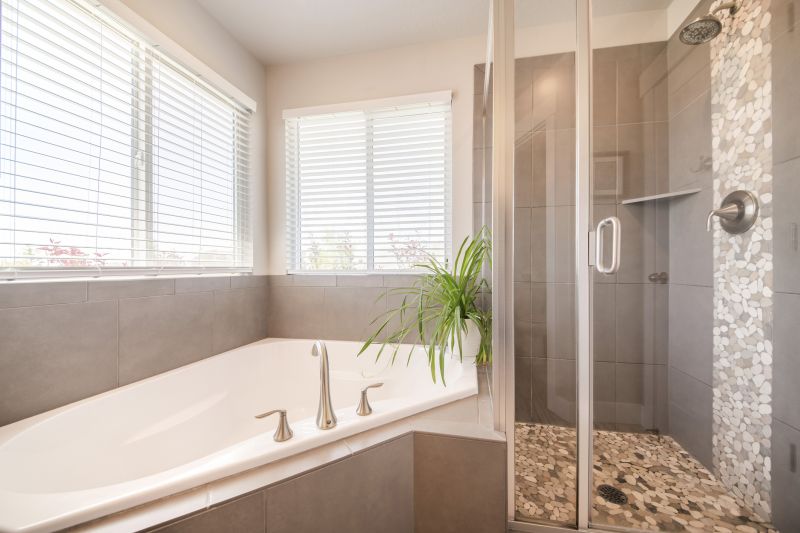 Signs It’s Time To Replace Your Bathtub Or Shower